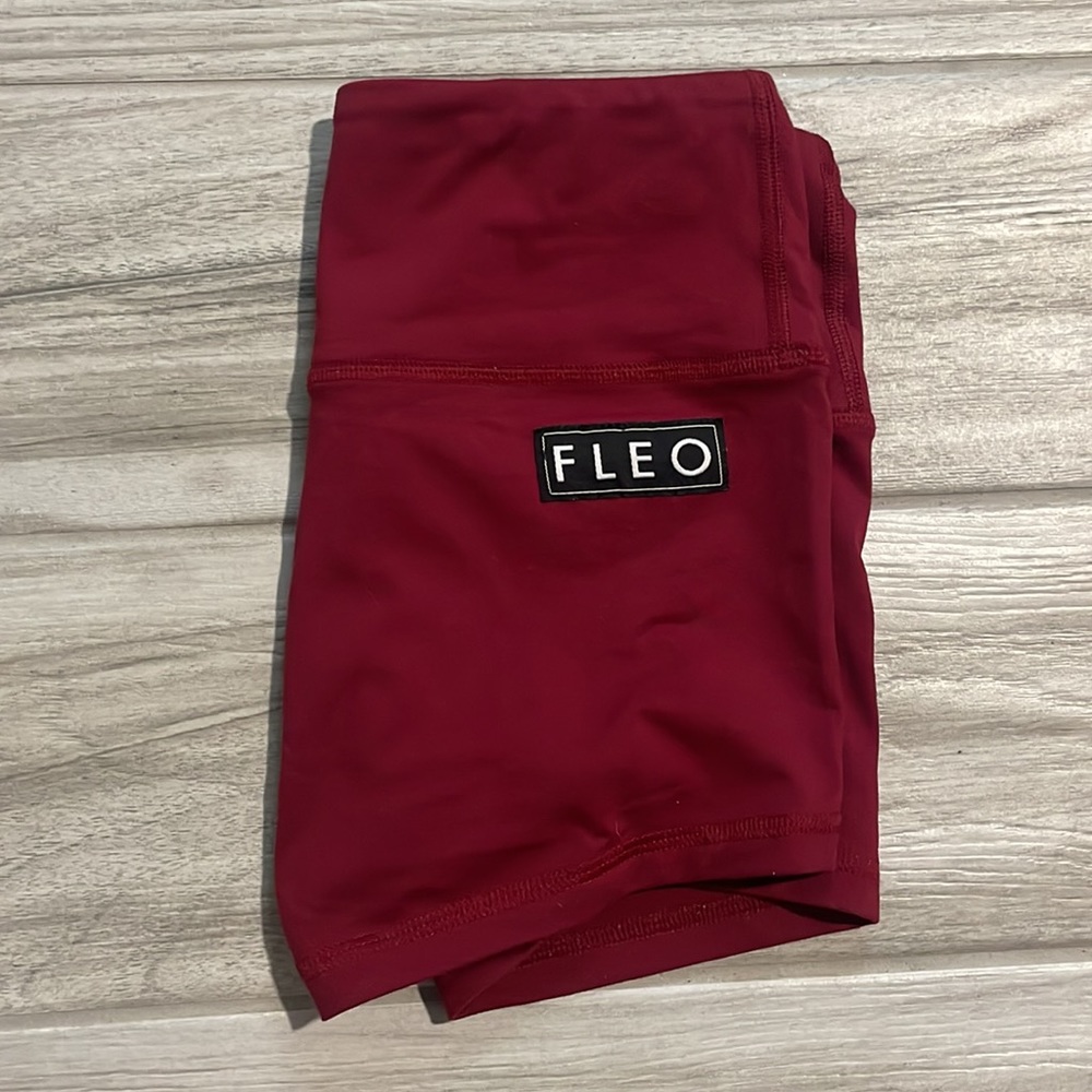 FLEO Deep Red High Rise Original Size S - Picture 3 of 4
